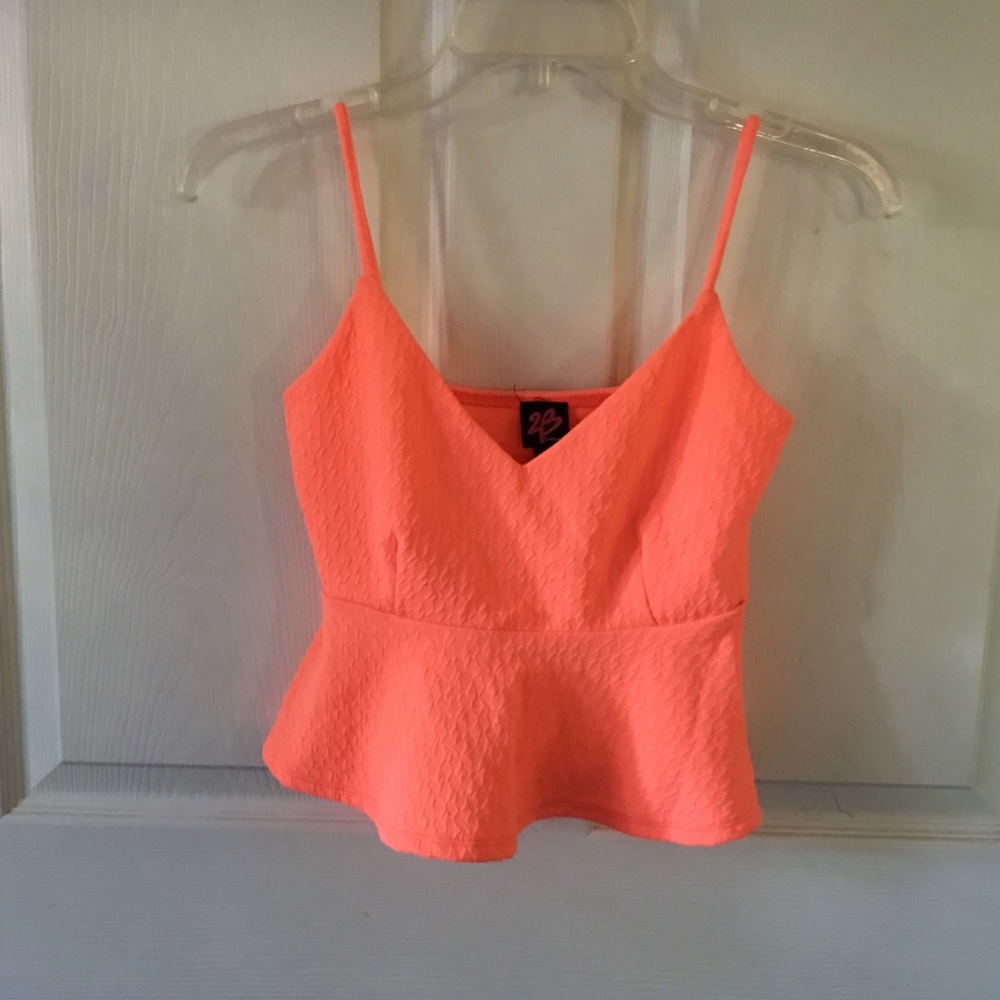 2B Bebe peplum crop top